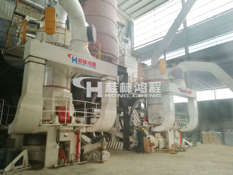 氧化鋁微粉，超細(xì)磨粉機(jī)，氧化鋁磨粉機(jī)，磨粉機(jī)廠家，超細(xì)立磨，超細(xì)立式磨粉機(jī)，立磨，磨粉機(jī)械，磨粉設(shè)備，桂林鴻程